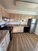 Building Photo - 728 Quince Orchard Blvd