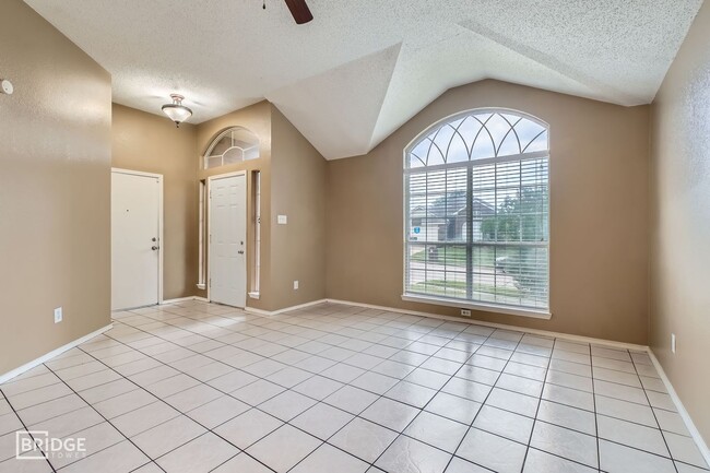 Building Photo - 1354 Mill Crossing