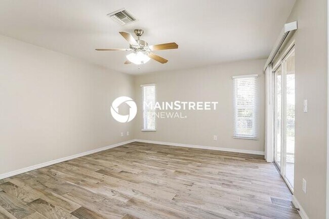 Building Photo - 3 Bedroom Pet-Friendly Home in Cape Coral, FL with Main Street Renewal