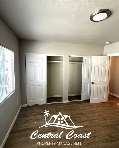 Building Photo - 0 S Hart Dr