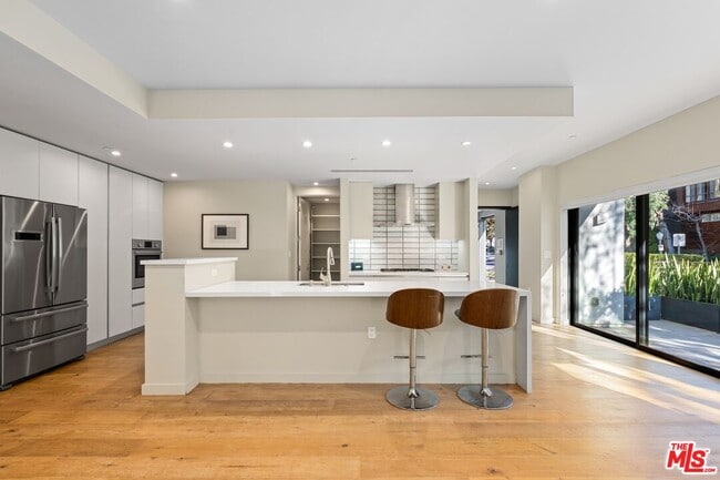 Building Photo - 1621 Malcolm Ave