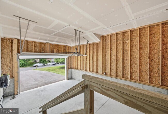 Building Photo - 474 Brightwood Rd