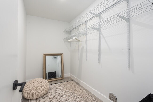 Building Photo - 561 NW 50th St