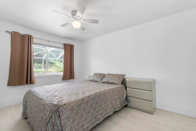 Building Photo - 5516 Colbright Rd