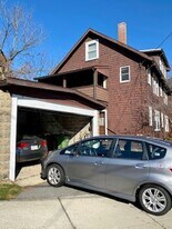 Building Photo - 54 Maplewood St