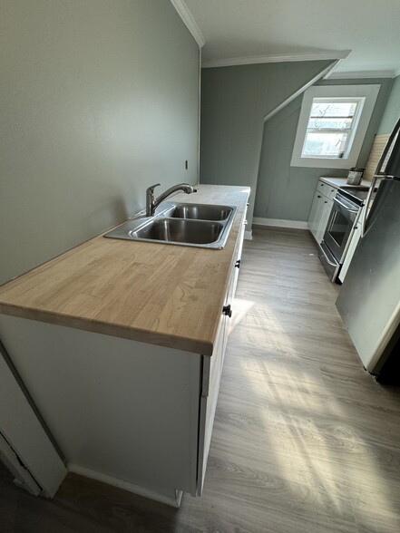 Kitchen - 509 Walnut St