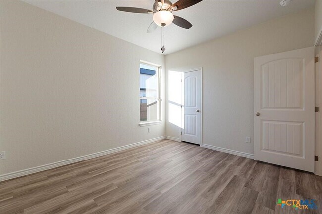 Building Photo - 505 Adley Ave