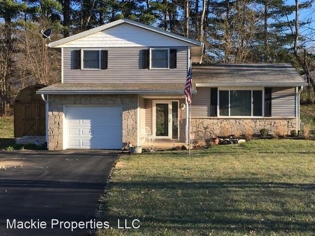 Primary Photo - 3 br, 2 bath House - 1787 East Cherry Lane