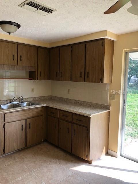 Building Photo - 6630 Atis St