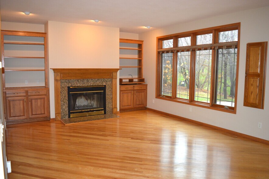 Building Photo - 7541 Red Fox Trl