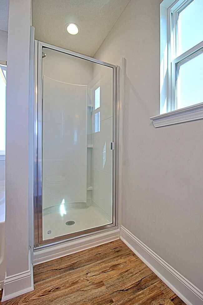 Building Photo - 106 Centennial Ct