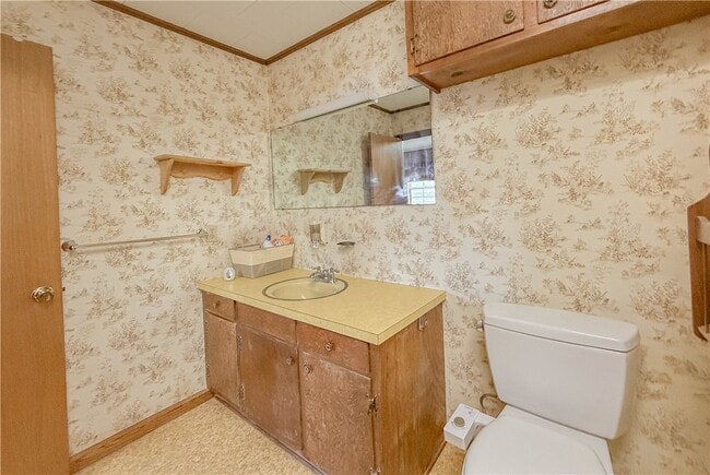 Building Photo - 937 E Main St