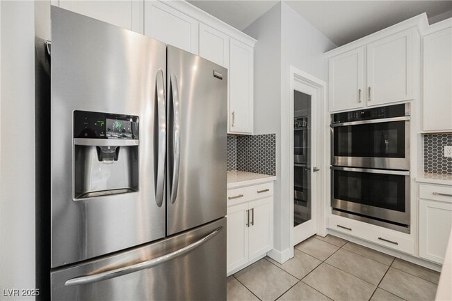 Building Photo - 27 Santo Mio Ct