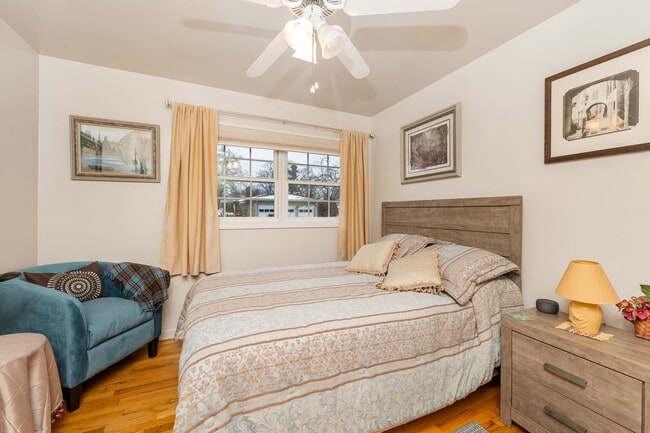 Building Photo - Four Bedroom Home in Portage