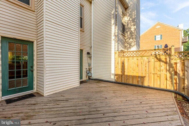 Building Photo - 7553 Chrisland Cove