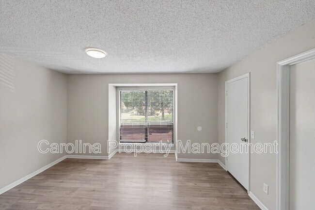 Building Photo - 10971 Harrowfield Rd