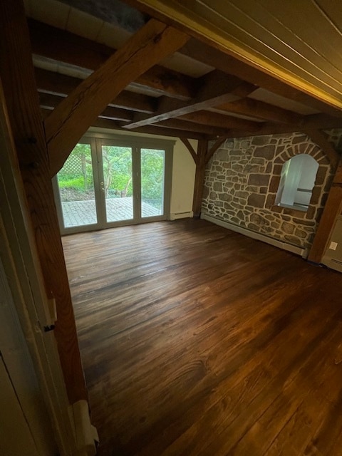 Building Photo - 1586 Green Hills Rd