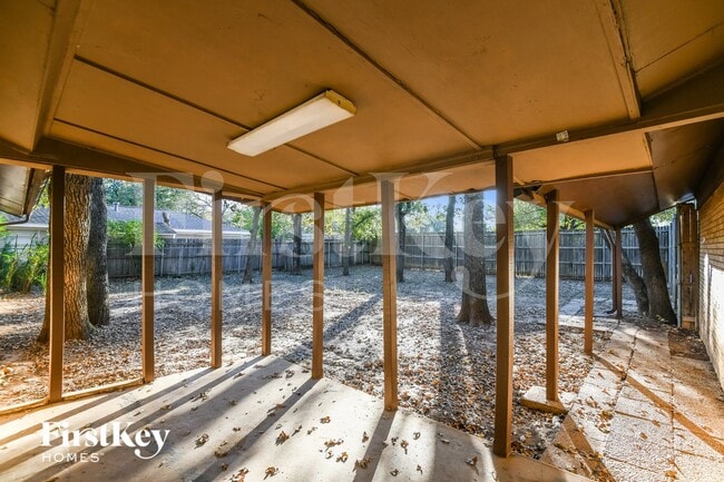 Building Photo - 1808 W Cedar Elm Dr
