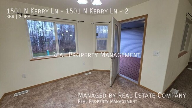 Building Photo - 1501 N Kerry Ln