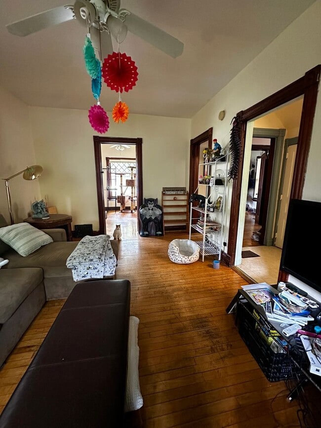 Building Photo - Spacious 5BR/2.5BA Home in Madison - Avail...