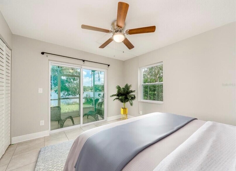 Building Photo - 7246 E Bank Dr