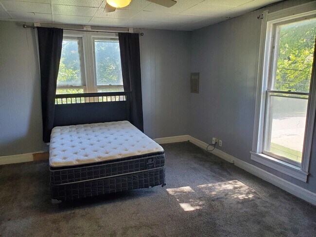 Building Photo - 1605 N Missouri Ave