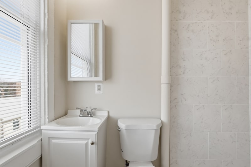 Building Photo - 910 N Arlington Ave