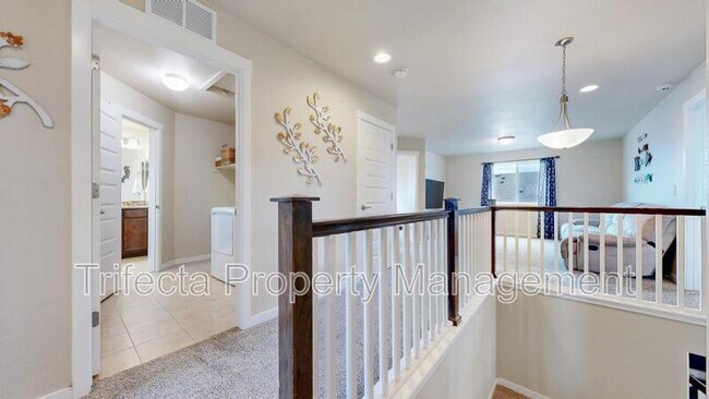 Building Photo - 1472 Moraine Valley Dr