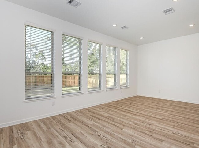 Building Photo - 526 Dry Fork Ln