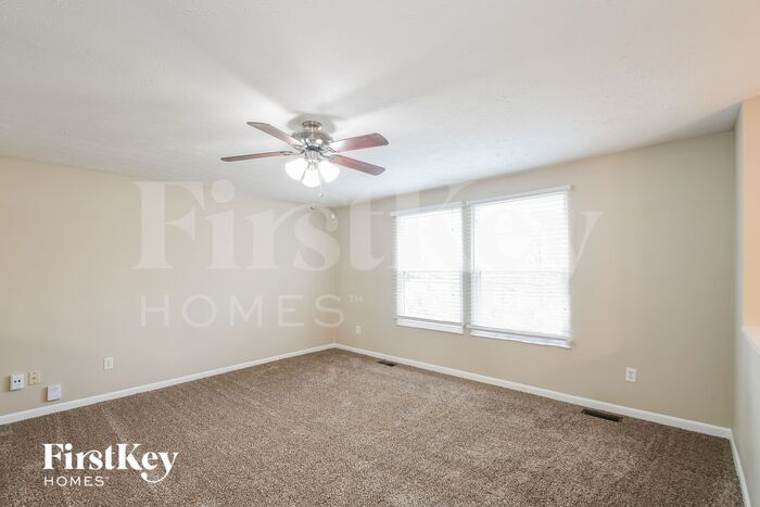 Building Photo - 639 Shady Creek Ct