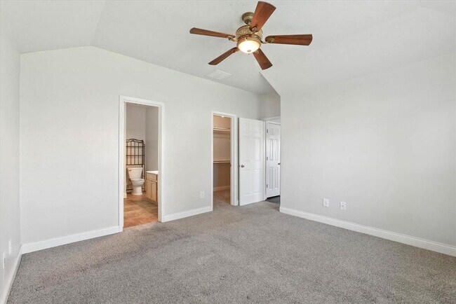 Building Photo - 8222 Sugar Cane Dr