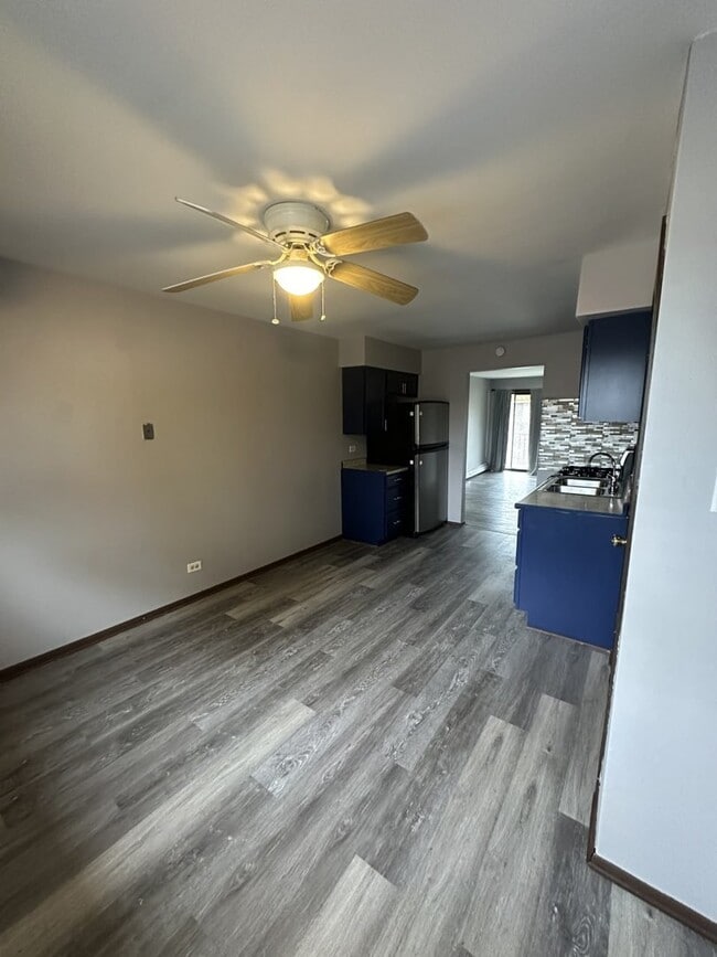 Building Photo - 14803 Kilpatrick Ave