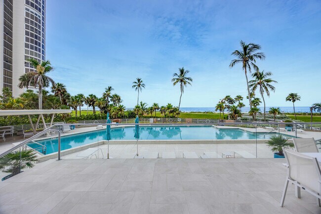 Building Photo - 4651 Gulf Shore Blvd N