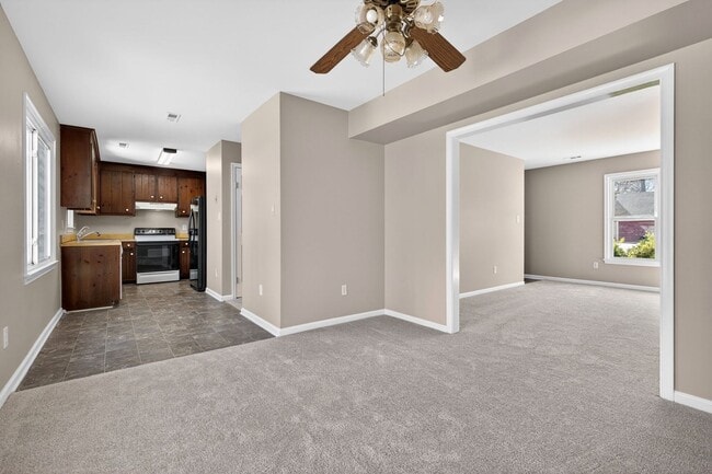 Building Photo - Beautiful Home located near CNU!