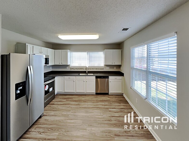 Building Photo - 314 Stone Meadow Dr