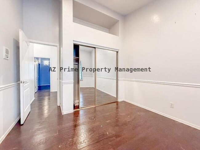 Building Photo - 5501 E Shea Blvd