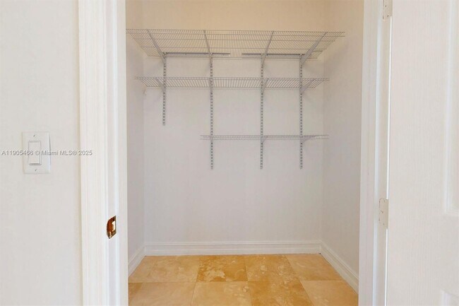 Building Photo - 3180 New York St