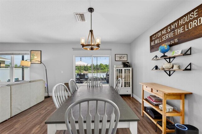 Building Photo - 11176 Leland Groves Dr