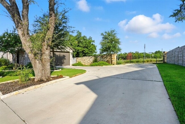 Building Photo - 104 Arrowhead Mound Rd