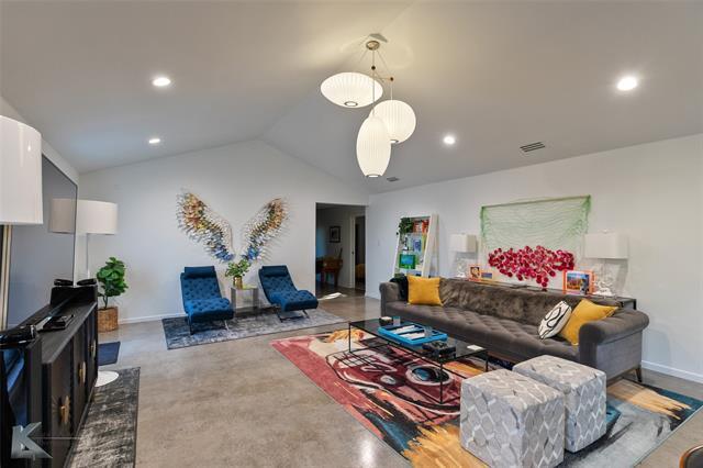 Building Photo - 181 Rabbit Run