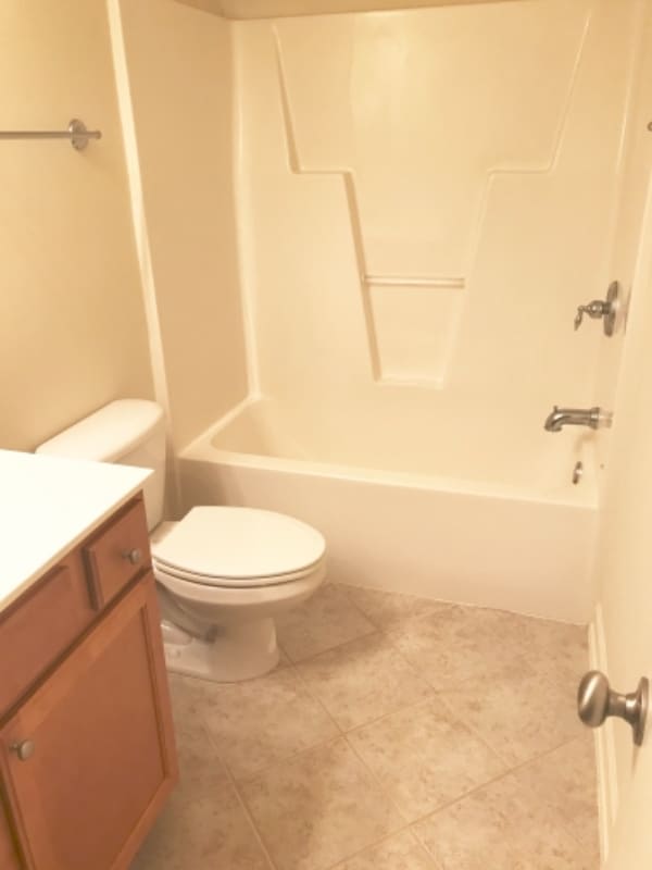 Building Photo - 660 Friendway Rd