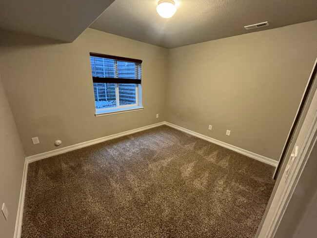 Building Photo - 6707 Volga Dr