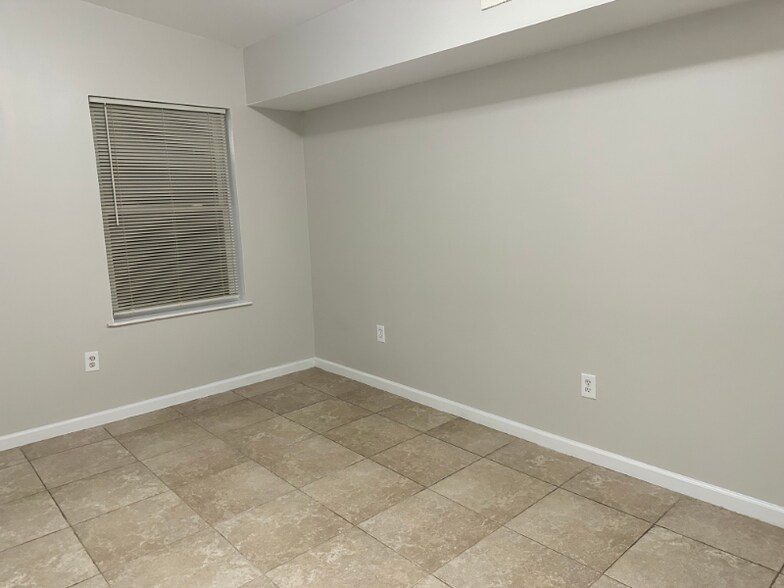 Building Photo - 6114 Palisade Ave