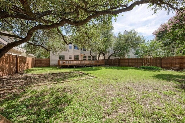 Building Photo - 11128 Sandstone Trail