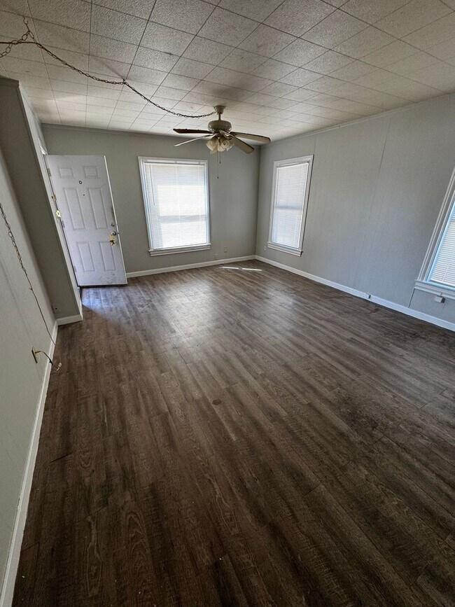 Building Photo - 1726 N 3rd St