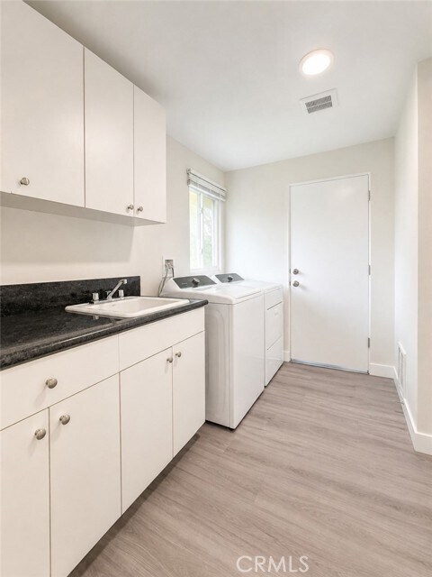 Building Photo - 7016 Lofty Grove Dr