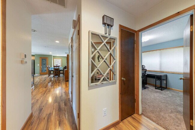 Building Photo - Charming 3-Bedroom Home with 2 Full Baths ...