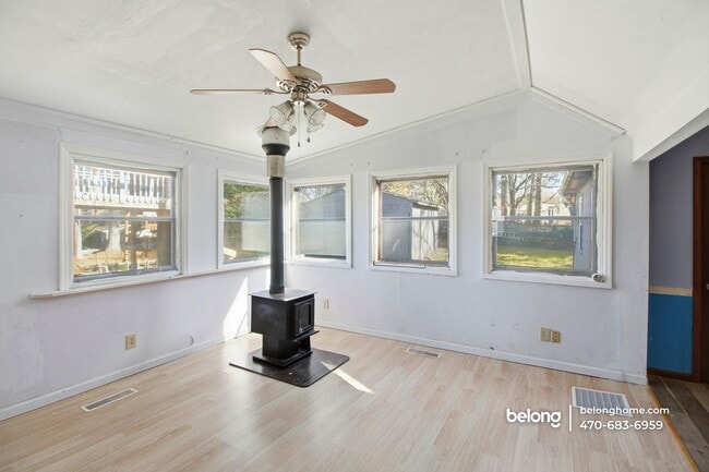 Building Photo - 213 Carter Rd