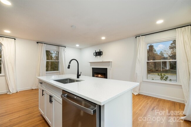 Building Photo - 4014 Sulkirk Rd