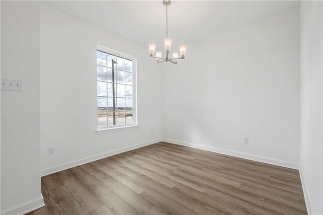 Building Photo - 6101 Pocono Dr